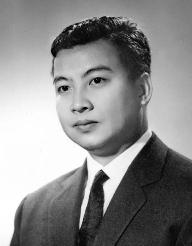 朗诺首相扮猪吃虎，欺骗西哈努克国王，还废黜了西哈努克国王