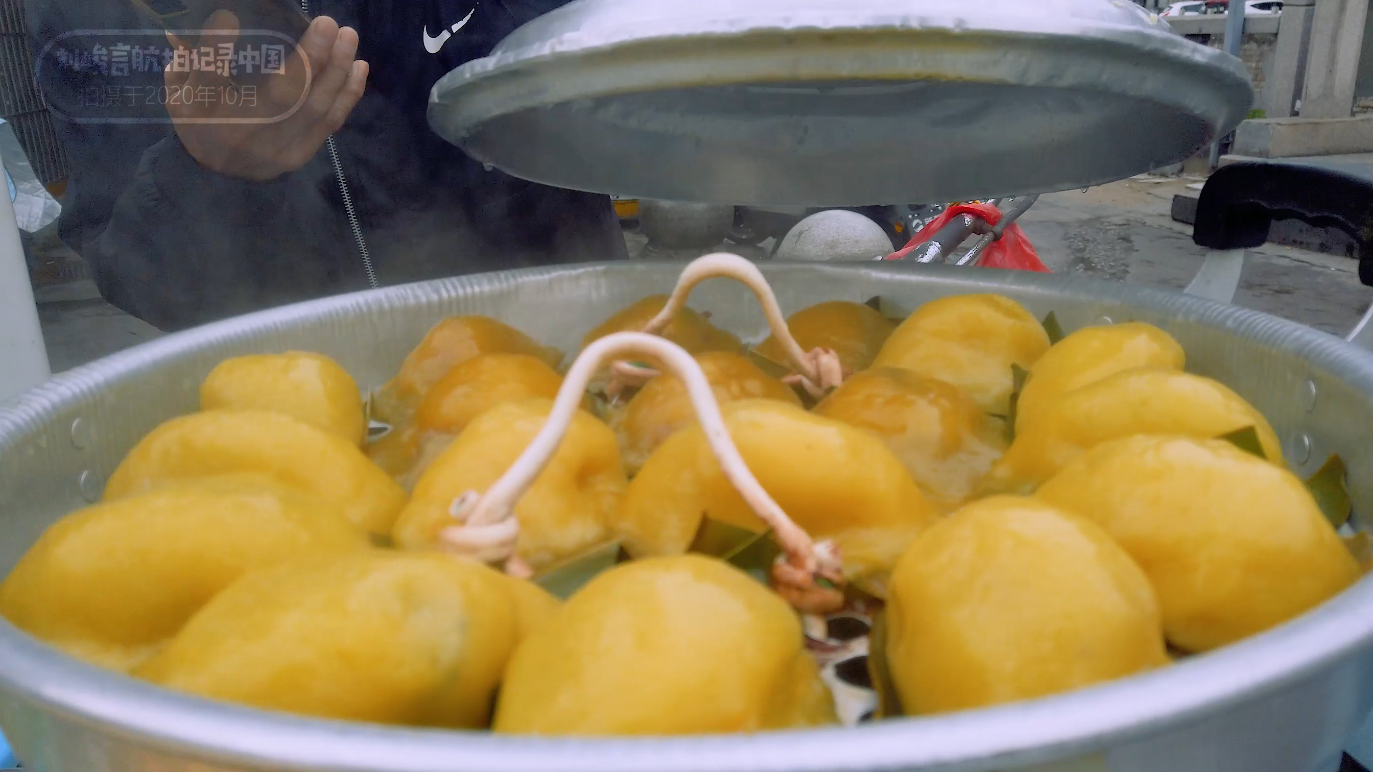 罗源这个小区的面积比城市还要大海景及高铁傍身却依旧空空荡荡