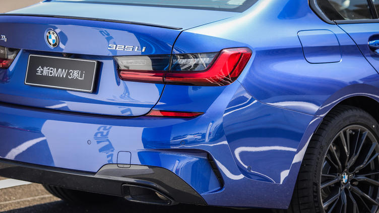 全新宝马3系国内试驾视频标轴,宝马长轴3系