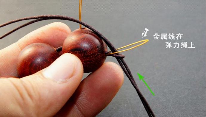 佛珠手链三通穿法及吉祥结编法,橡皮筋佛珠三通的穿法慢步骤