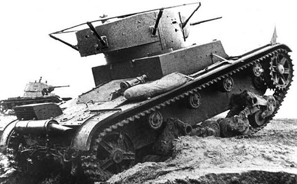 苏联红色铁锤,苏联的坦克kv1kv2kv6