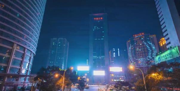 三草两木抗蓝光粉底液三种色号,三草两木抗蓝光护肤粉底液