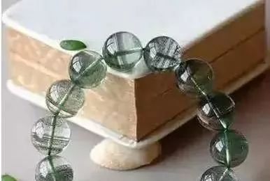 黄水晶和绿幽灵的区别,什么样的绿幽灵水晶最好