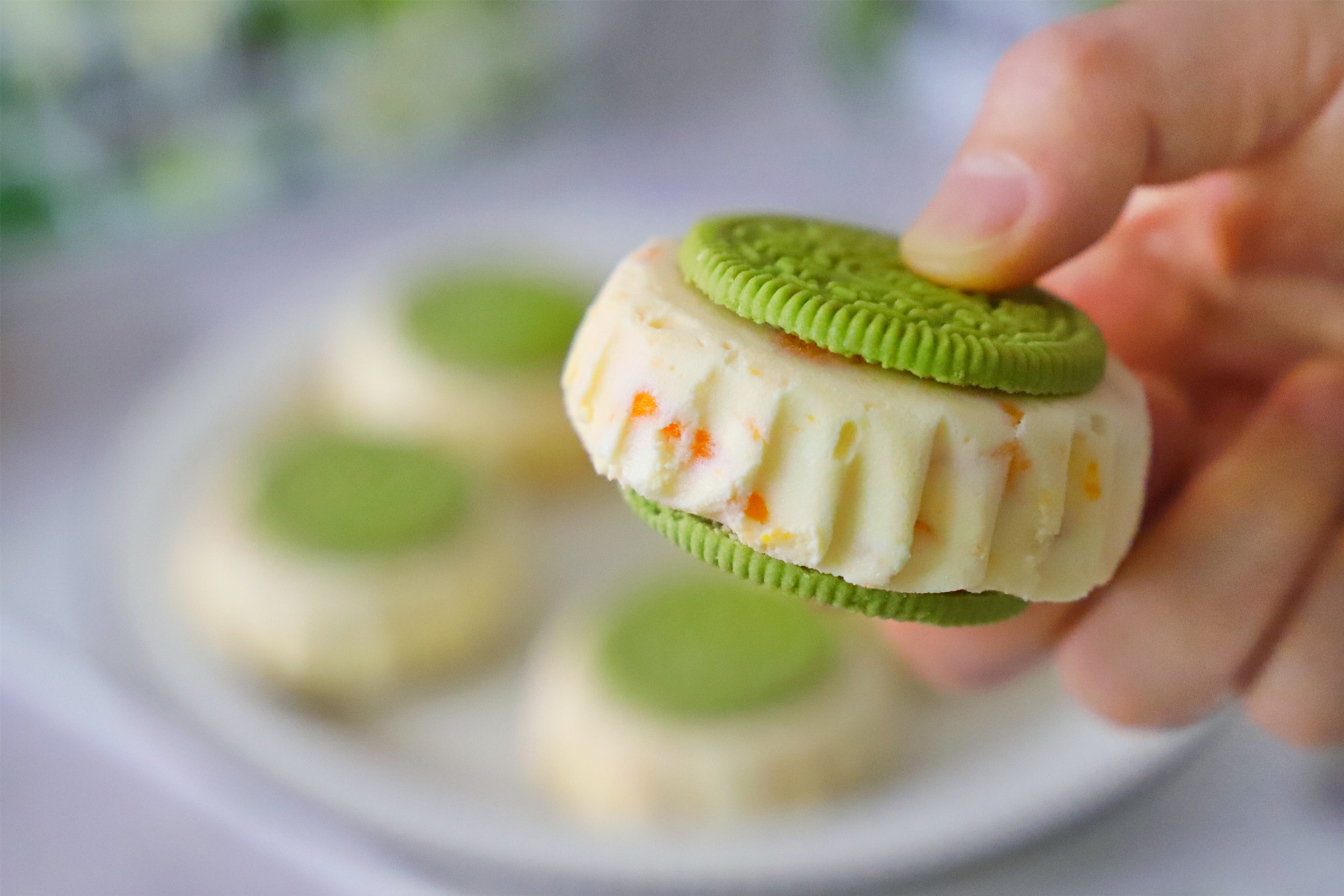 冰淇淋三明治怎么做,有冰箱就能做的冰淇淋