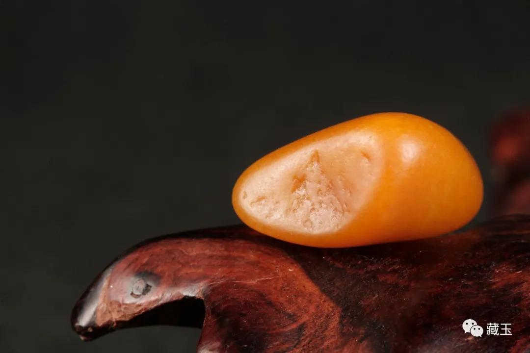 目前和田玉真正籽料的价格,价格过千万的和田玉籽料