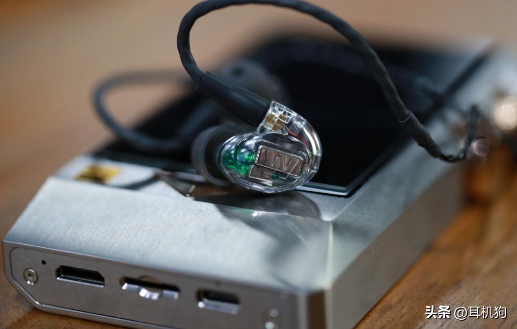 被日本媒体评价最合适3k价位入耳式动铁耳机威士顿umpro30评测