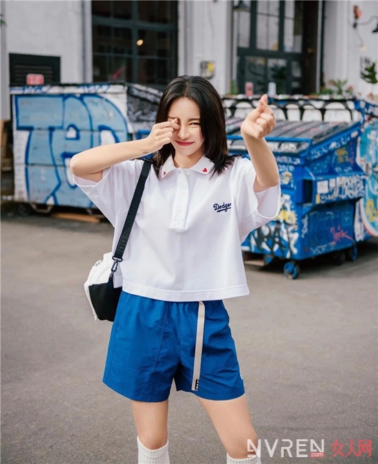 2022新款夏季潮流polo衫,洋气时髦polo衫女黄色