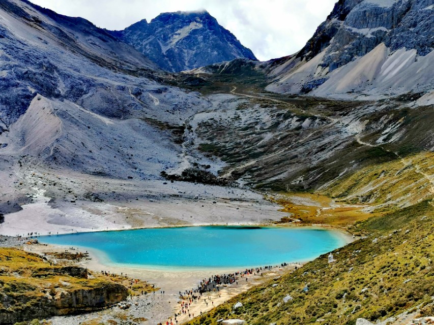 稻城亚丁在哪个城市,稻城亚丁几月份去最好海拔多高