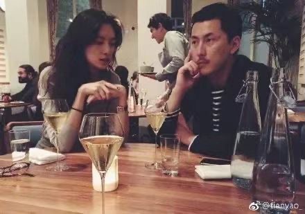 金大川雎晓雯婚后首同框,雎晓雯与金大川举办婚礼事件