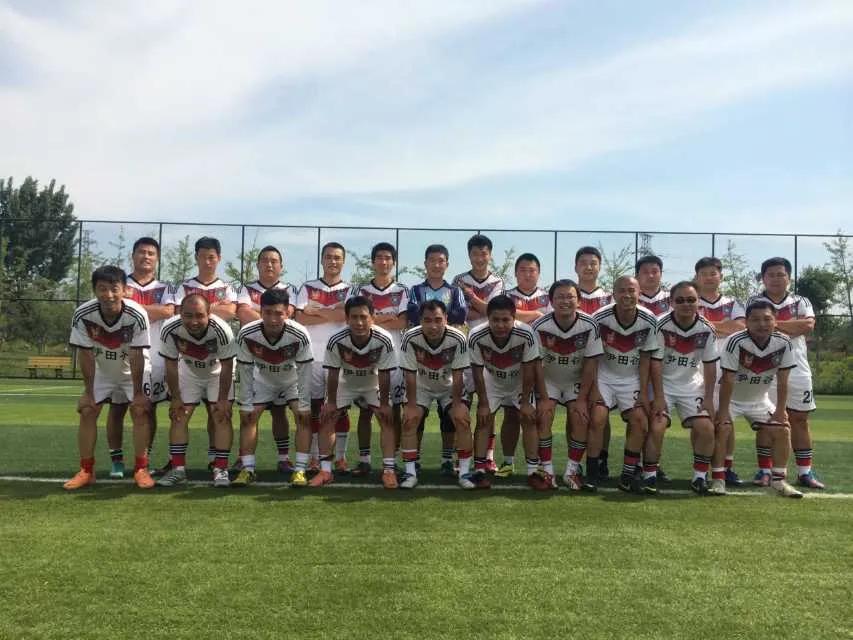 足球老将的故事简介,足球少年的故事