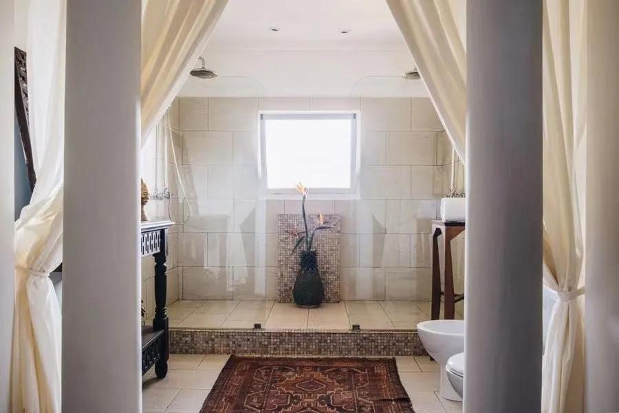 “不要男人只要房子”的她，10年后怎么样了？