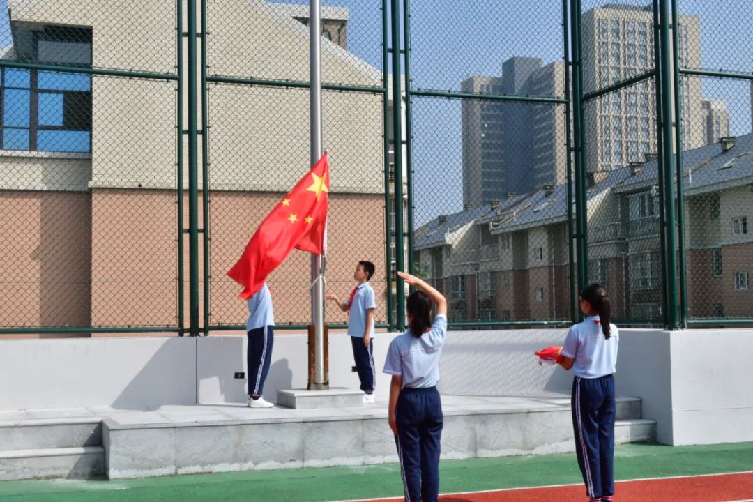 庆祝建党百年大型排舞展演西安,建党100周年校园啦啦操比赛