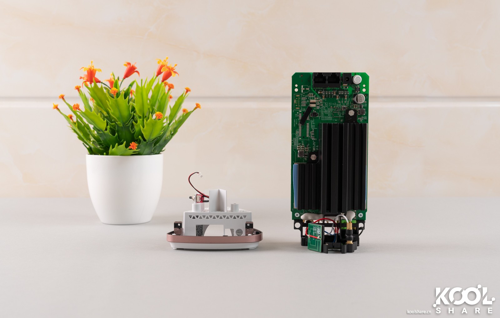 D-LINK友讯Covr-2202AC2200三频WIFIMesh系统开箱评测拆解