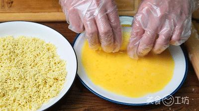 正宗炸热狗不要面包糠,如何炸热狗才不会炸油