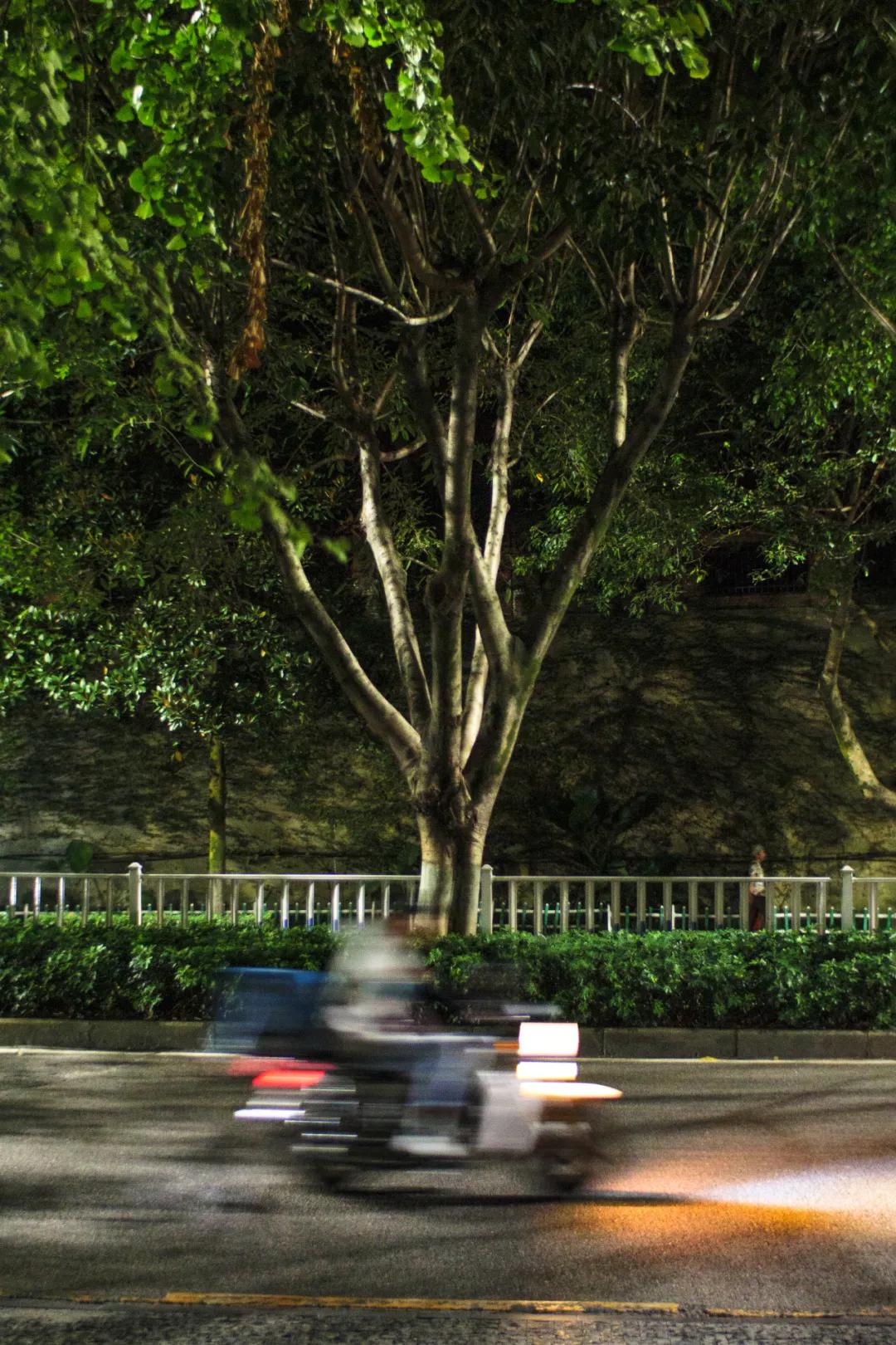 七工匠25f1.8大光圈,七工匠f0.95镜头多大光圈画质最好