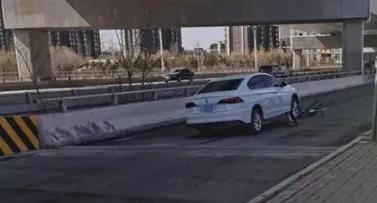 一男一女死在车上新闻,一男一女车上被杀后续