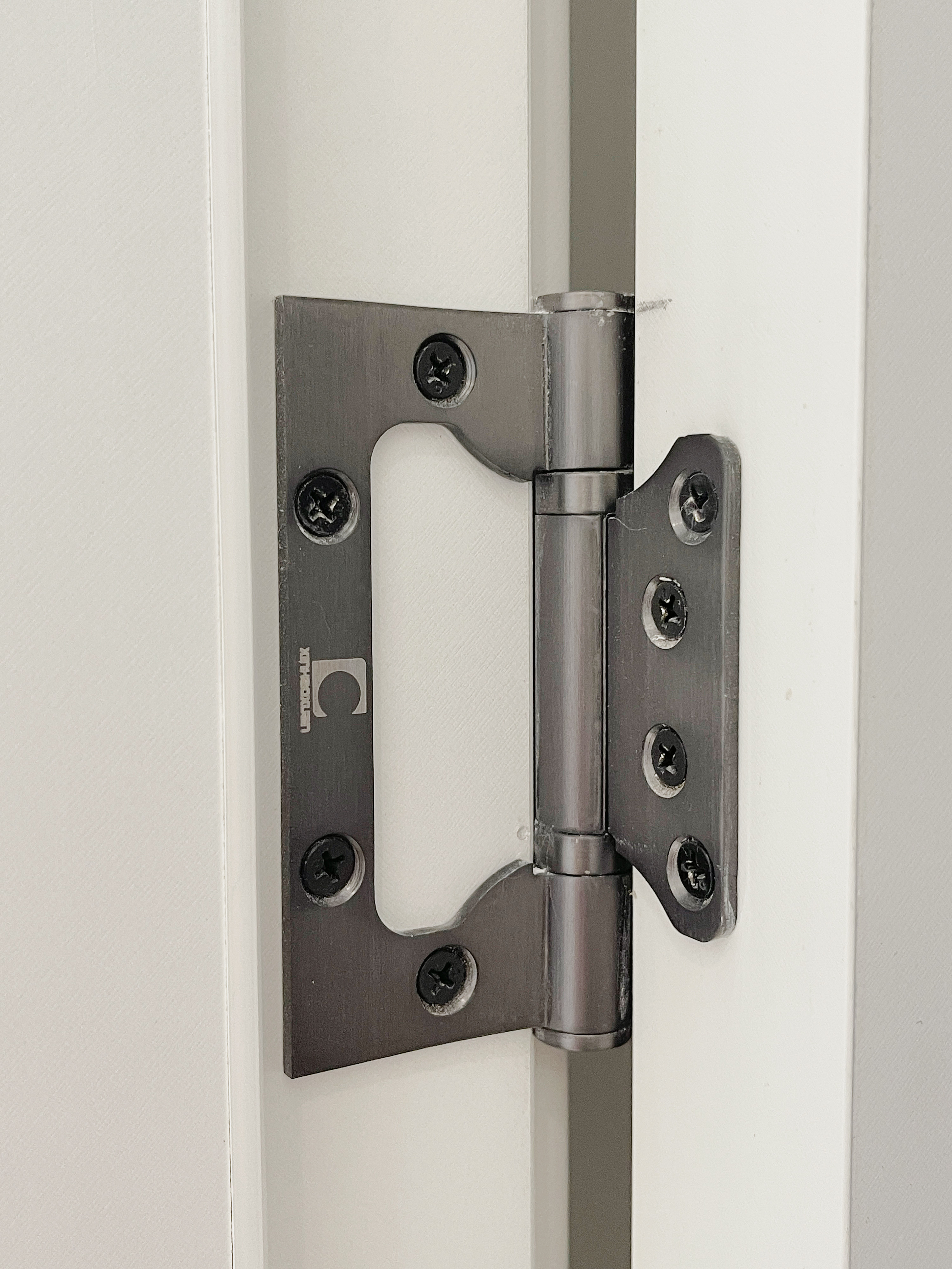 纯白平板门好吗,极简铝合金平板门