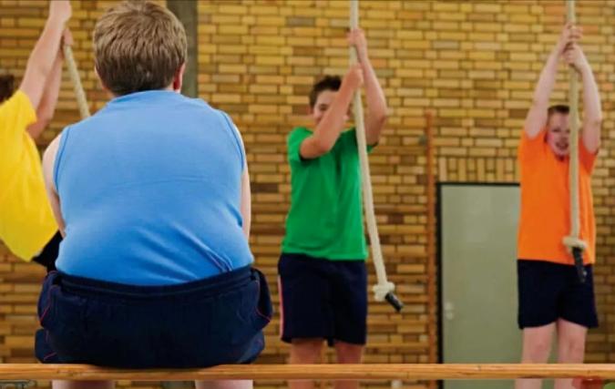 17岁小胖孩得脂肪肝,12岁男孩脂肪肝超重30公斤