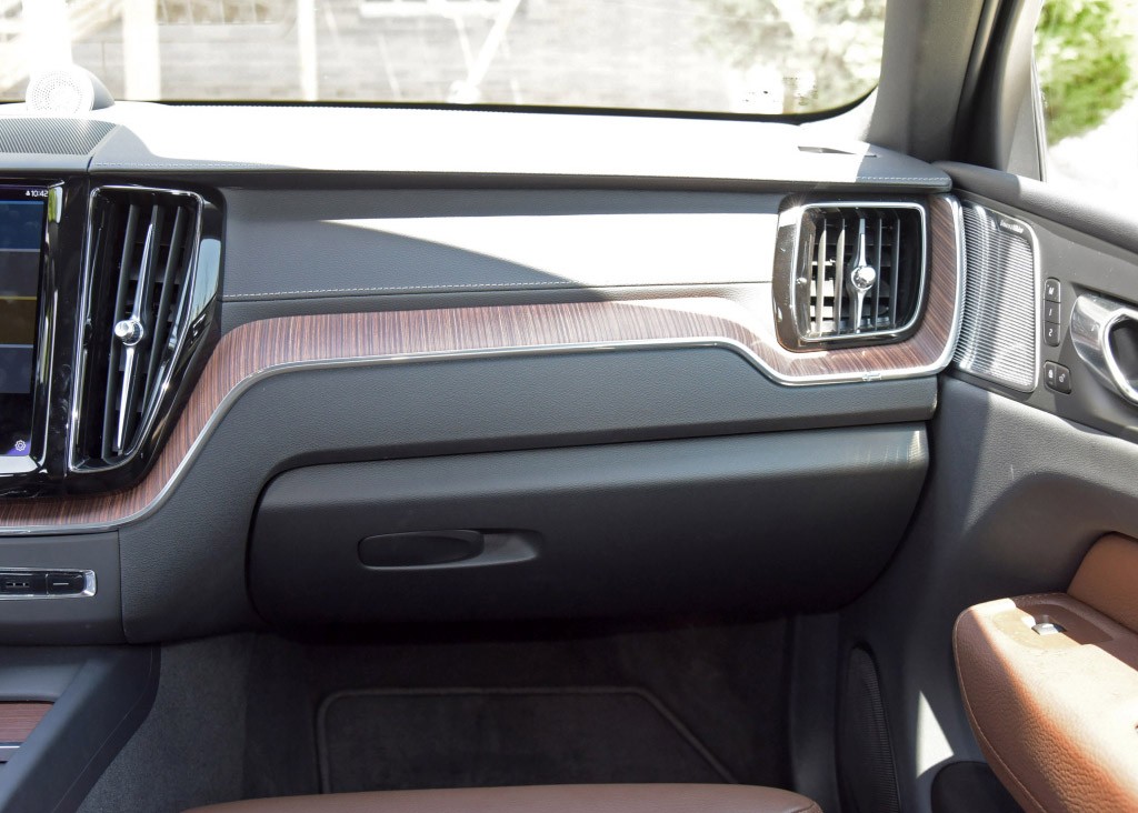 沃尔沃XC60车友会,沃尔沃xc60和沃尔沃xc60t8