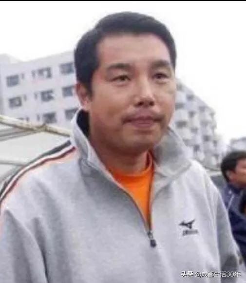 雄起四川歌曲,四川全兴队比赛视频