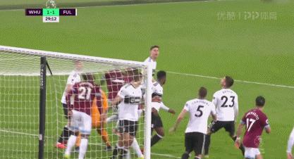 英超巨大误判！小豌豆上帝之手破门，拉涅利疯了：*要亡天**我？