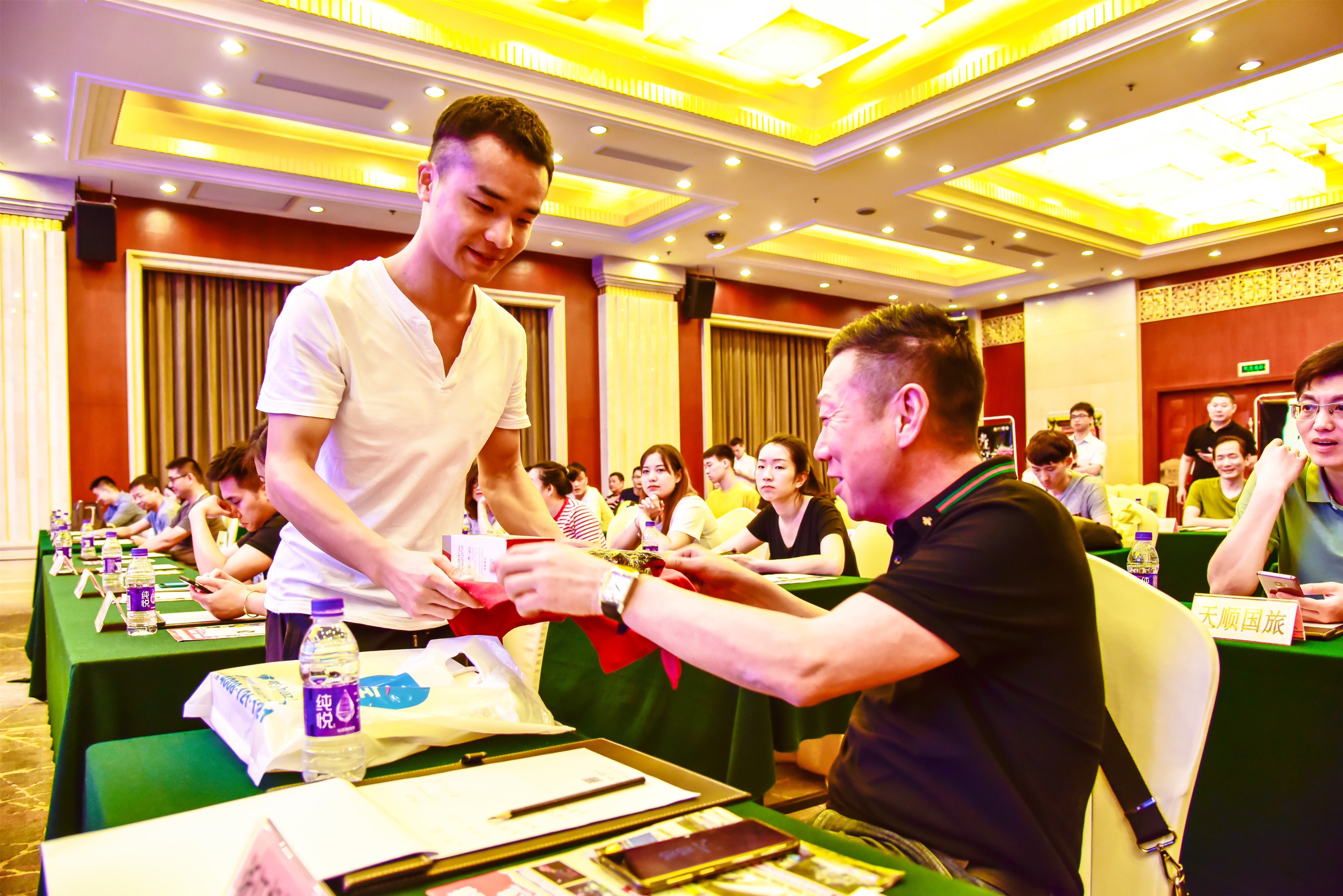 享武林·趣道都‖“龙虎天下绝”鹰潭高铁文化旅游季推介会燃动杭州