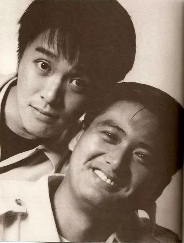 买二手衣服回家补、一张椅子用18年，这8位明星，有钱也没乱花