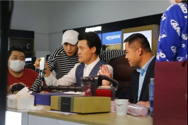 鑽d簨杈惧皬娌堥緳涓撳満,灏忔矆榫欒崳浜嬭揪