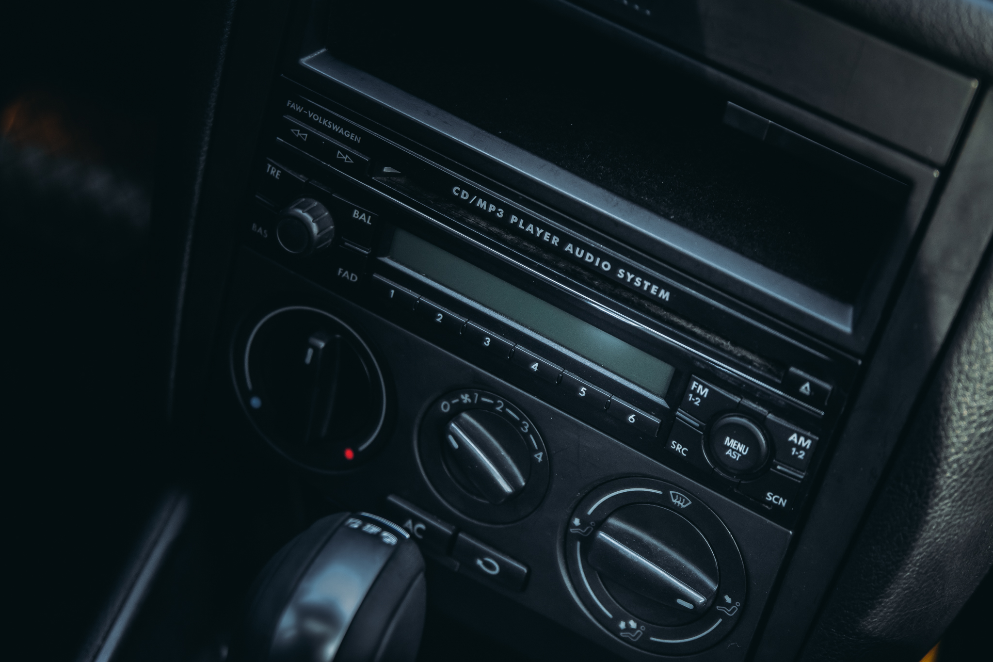 老款的高尔夫4值得入手吗,2万买老车改新车