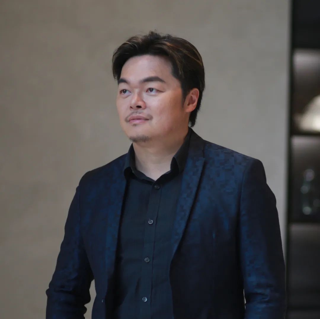 首发|达观设计：现代折线艺术生活馆，家与城市的过渡