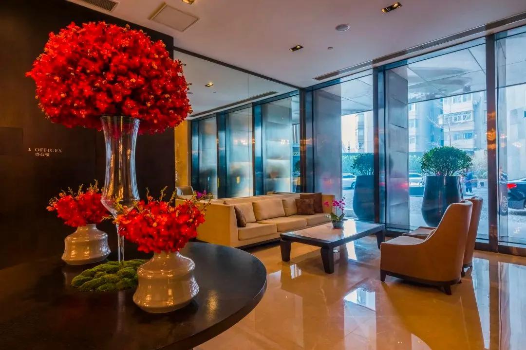 京广中心|五星级酒店服务传说中的精英职场