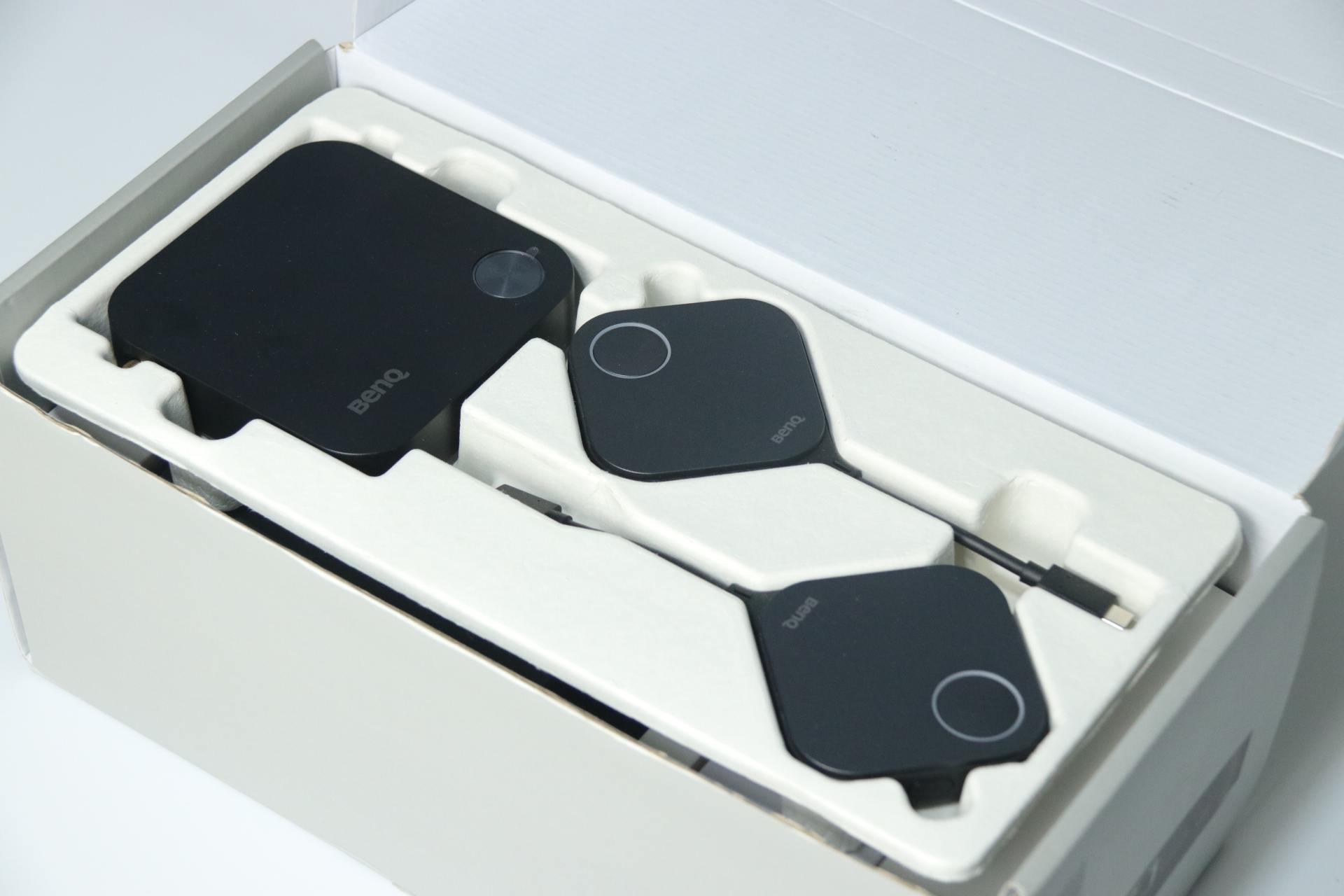 明基WDC10应答秀体验,3秒无线投屏,省去布线麻烦