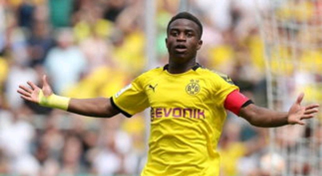 16岁妖人穆科科成人礼，889球前辈前车之鉴谨记