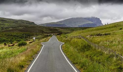 怎样能去英国做司机,如何去英国做大车司机