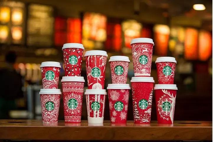 星巴克水和咖啡营销策略,星巴克杯子营销案例