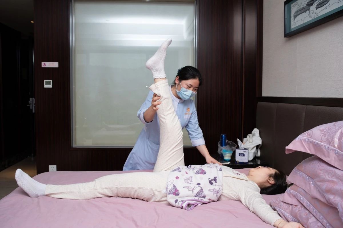 梅州婴皇月子中心多少钱,梅州安琪儿月子中心价格表