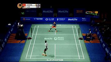 羽毛球反手高远球握拍,羽毛球反手击高远球练习