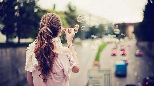 女朋友背着我去相亲,背着女朋友去相亲怎么办