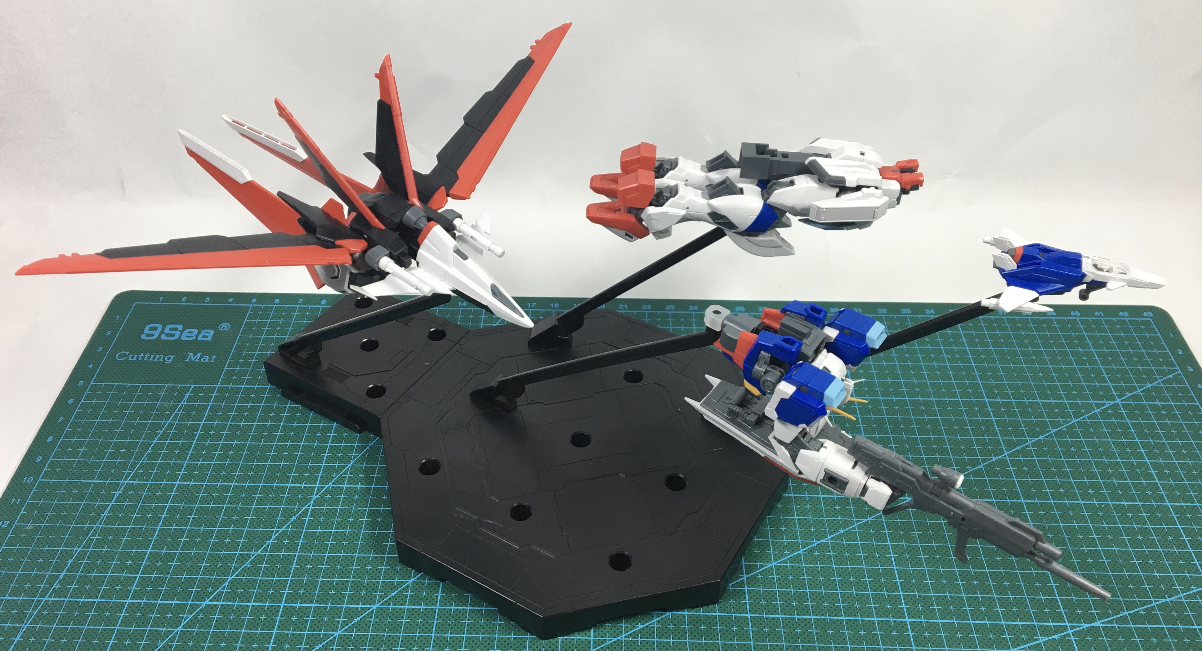 万代rg报丧女妖模型测评,万代rg空装脉冲高达测评