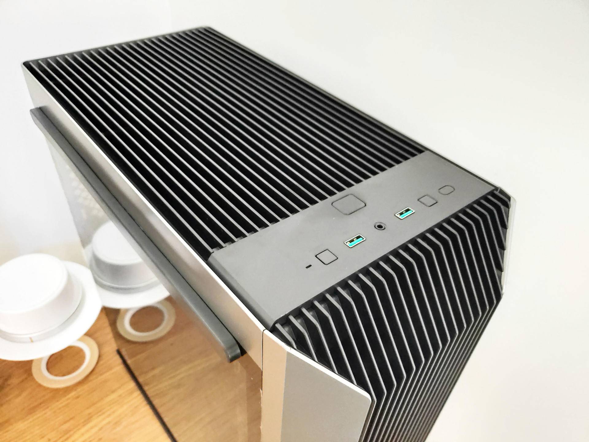 最新电脑攒机配置详解,电脑攒机组装硬件讲解