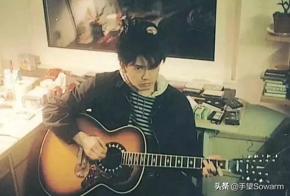 日本画家奈良美智画作价格,奈良美智的画为什么那么贵