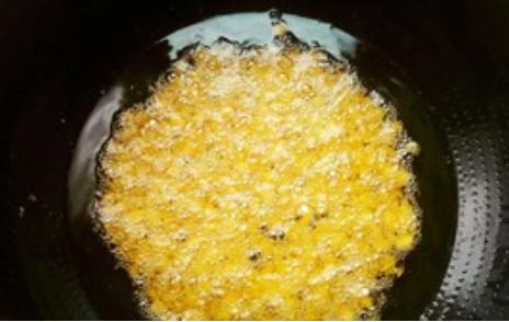 香酥黄豆怎么炸又酥又脆,炸黄豆泡不泡水