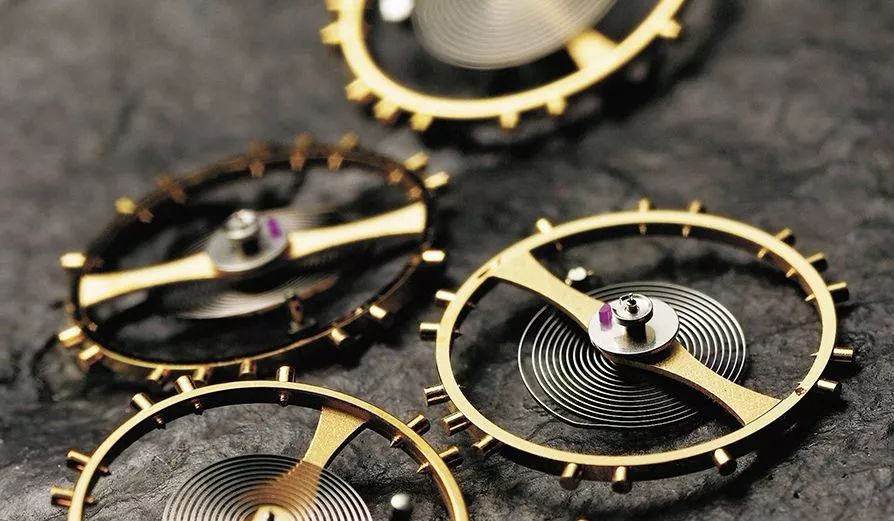 艾美7048用的机芯,艾美pt6227机芯