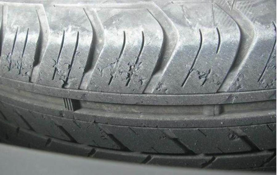 轮胎内壁起皮怎么修补,汽车轮胎起皮自己怎么修补