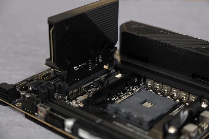 华硕rogx570-e2测评,华硕x570extreme