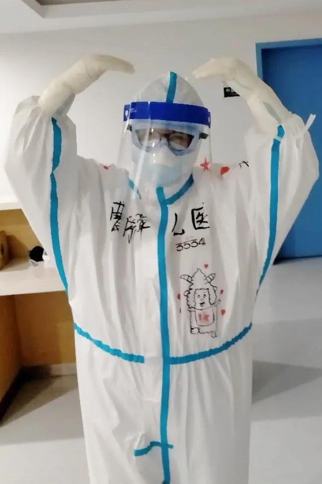 致敬2020每一个逆行的背影,回顾2019年消防员最美逆行背影