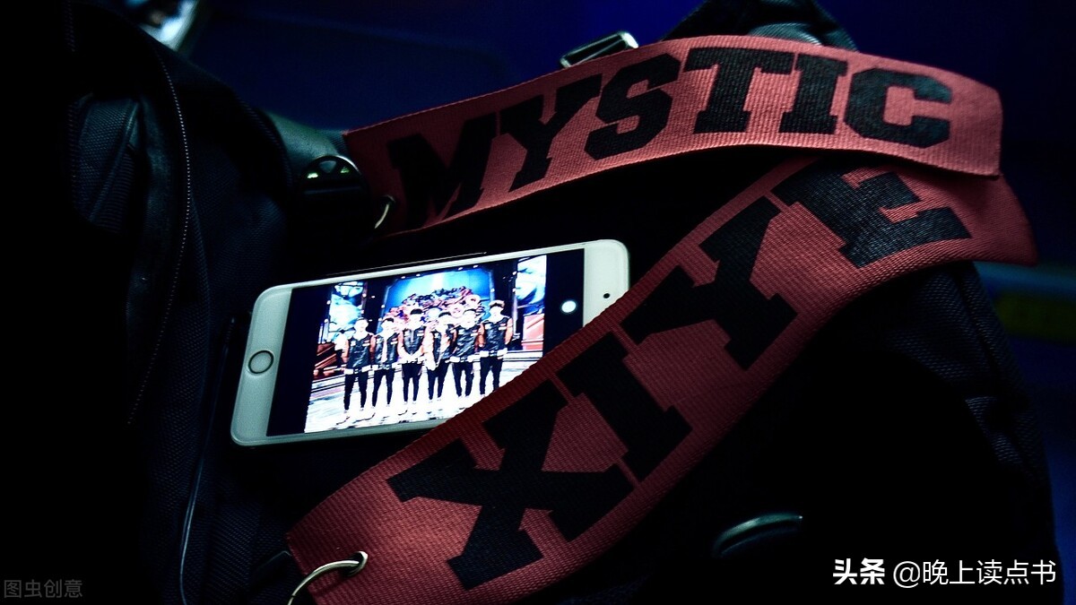 当你沉迷游戏时到底沉迷什么,当你沉迷于游戏世界的时候