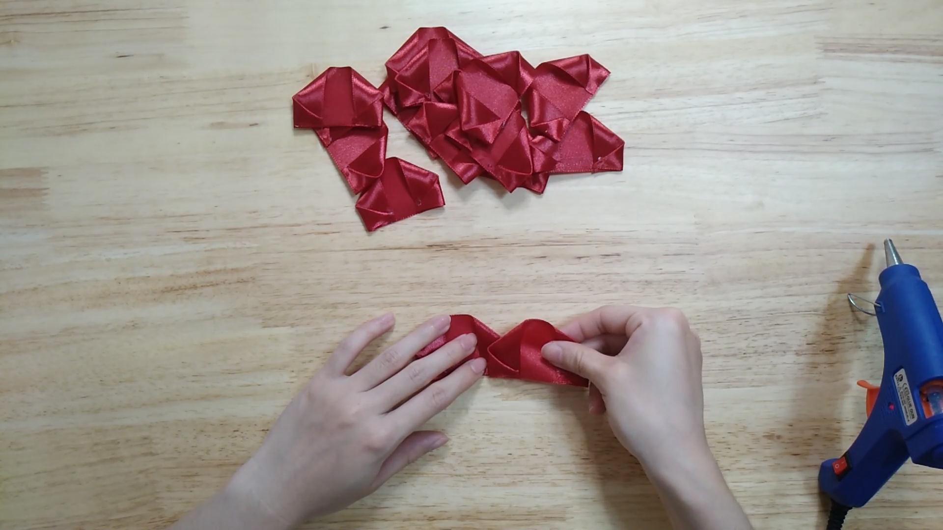 自制丝带玫瑰花花束,自制玫瑰花发饰图解