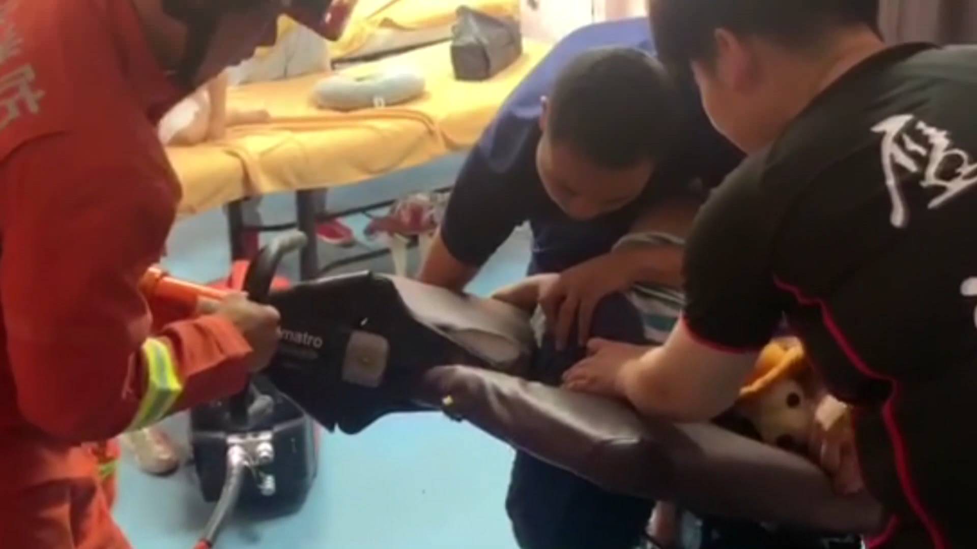 5岁小孩弓背是什么原因,5岁小孩弓背怎么办