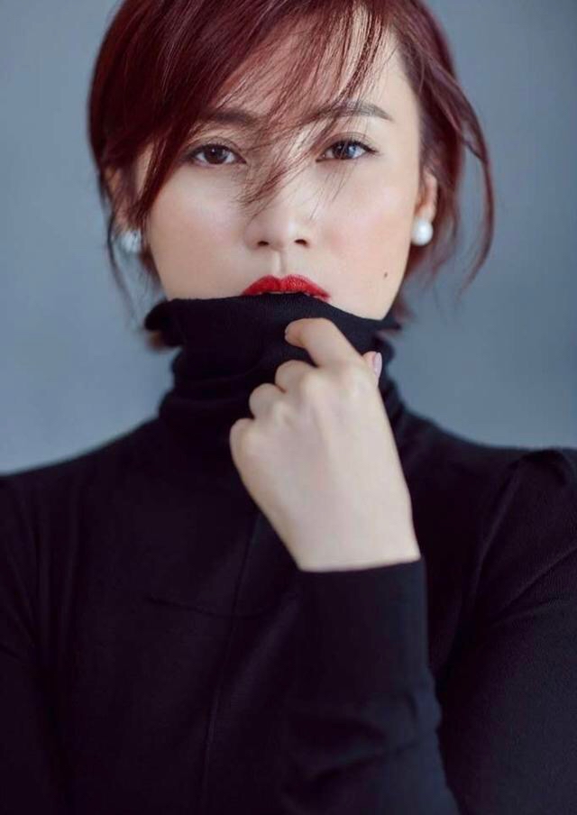 蒋勤勤45岁穿衣,46岁蒋勤勤穿搭